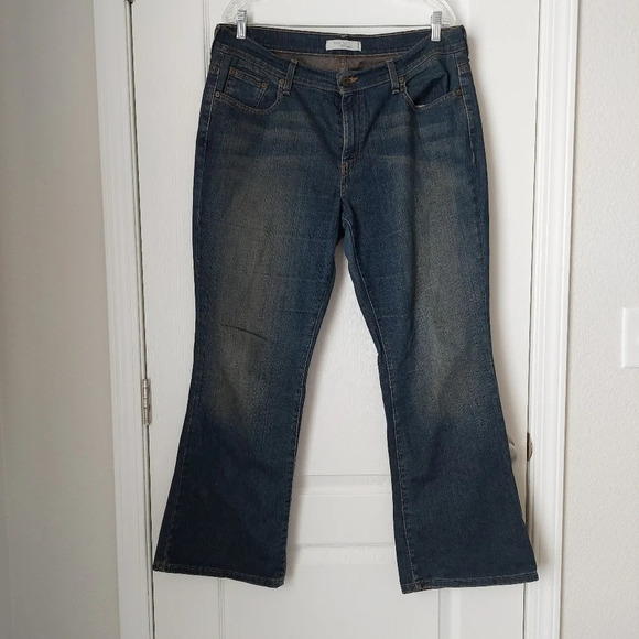 Levis 515 Bootcut Jeans - Picture 1 of 11